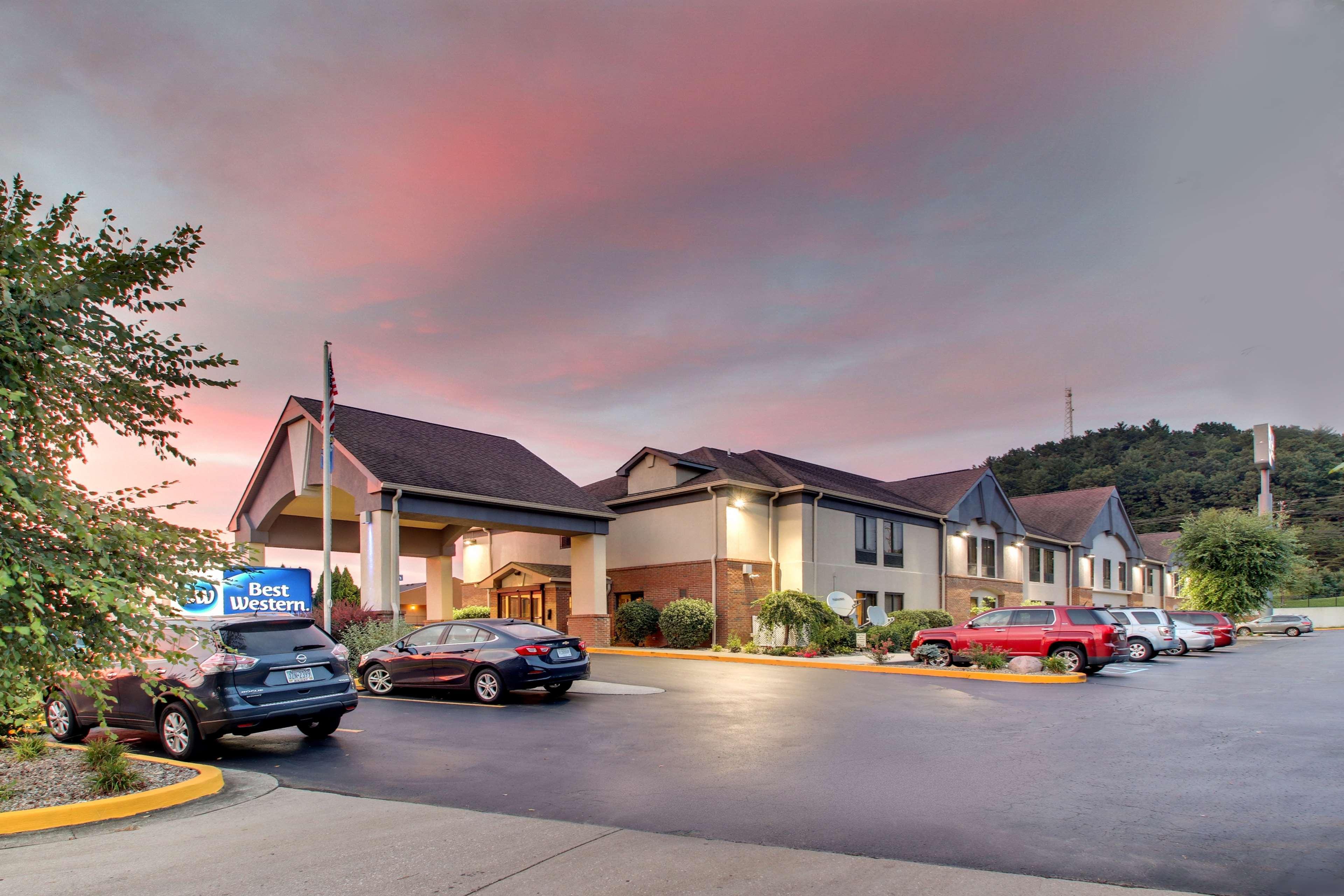 Western Eagles Hotel Morehead