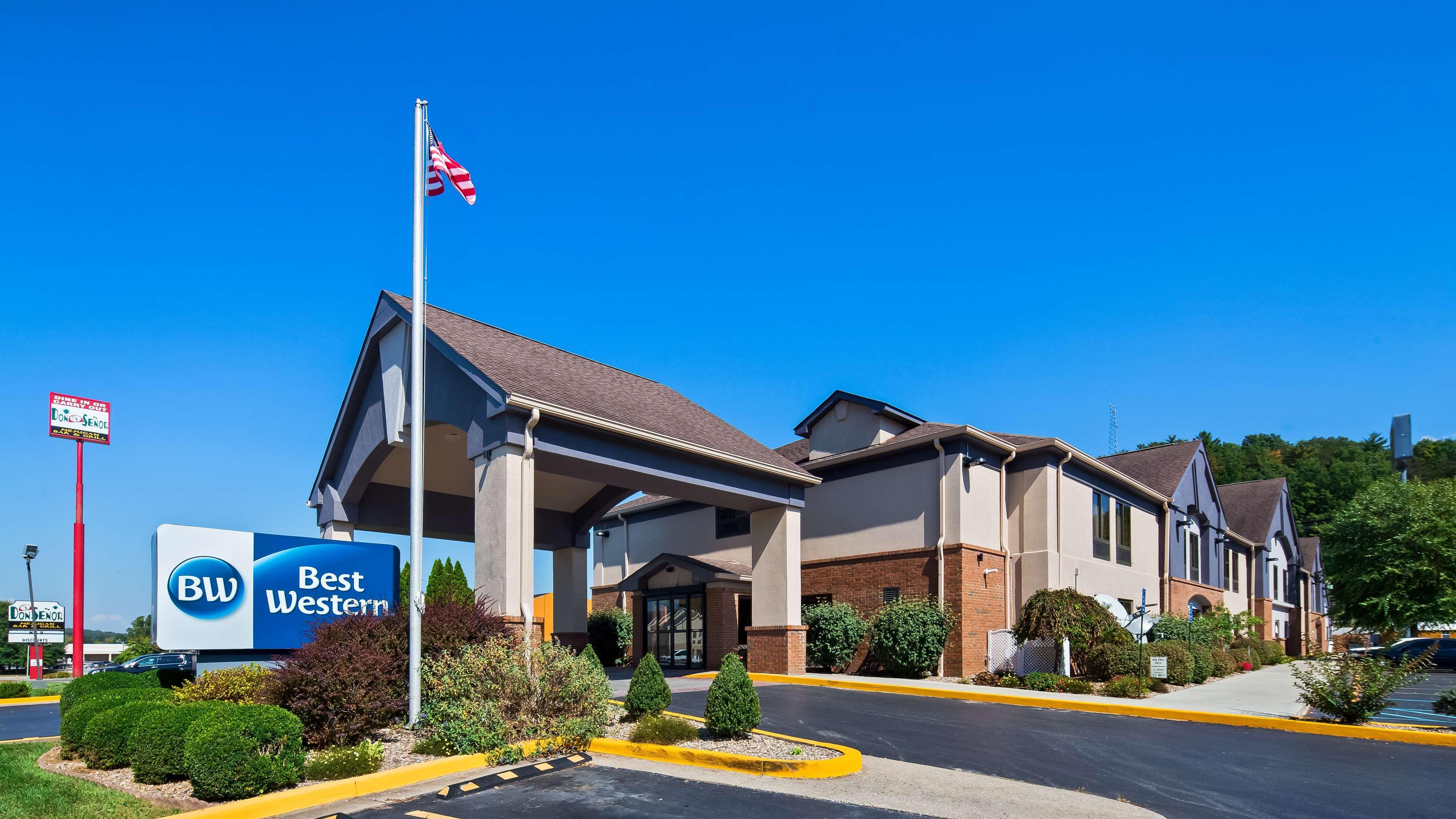Western Eagles Hotel 3*