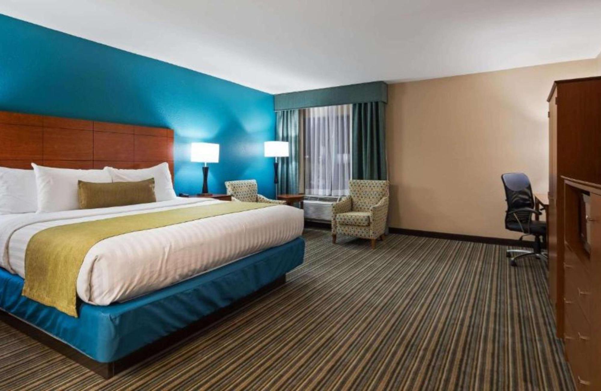 Western Eagles Hotel